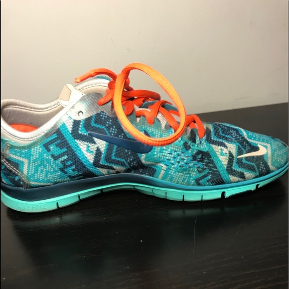 Nike Shoes - Nike sneakers